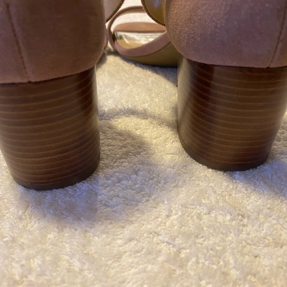 Brand New Heels By MICHAEL KORS - Size 9 1/2 - Heel Height 2 1/2 Inches - Picture 8 of 8